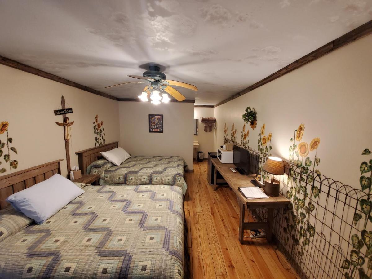 Jamesport Inn Екстериор снимка