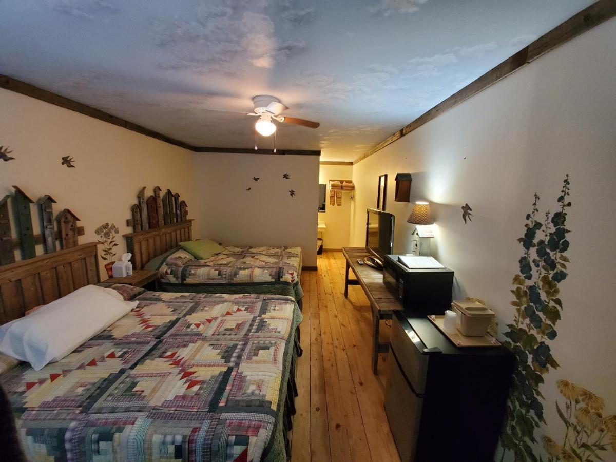 Jamesport Inn Екстериор снимка