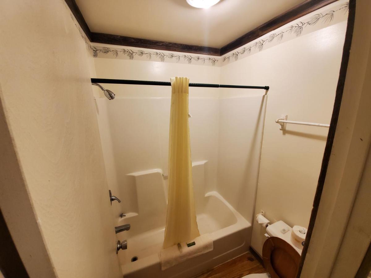 Jamesport Inn Екстериор снимка