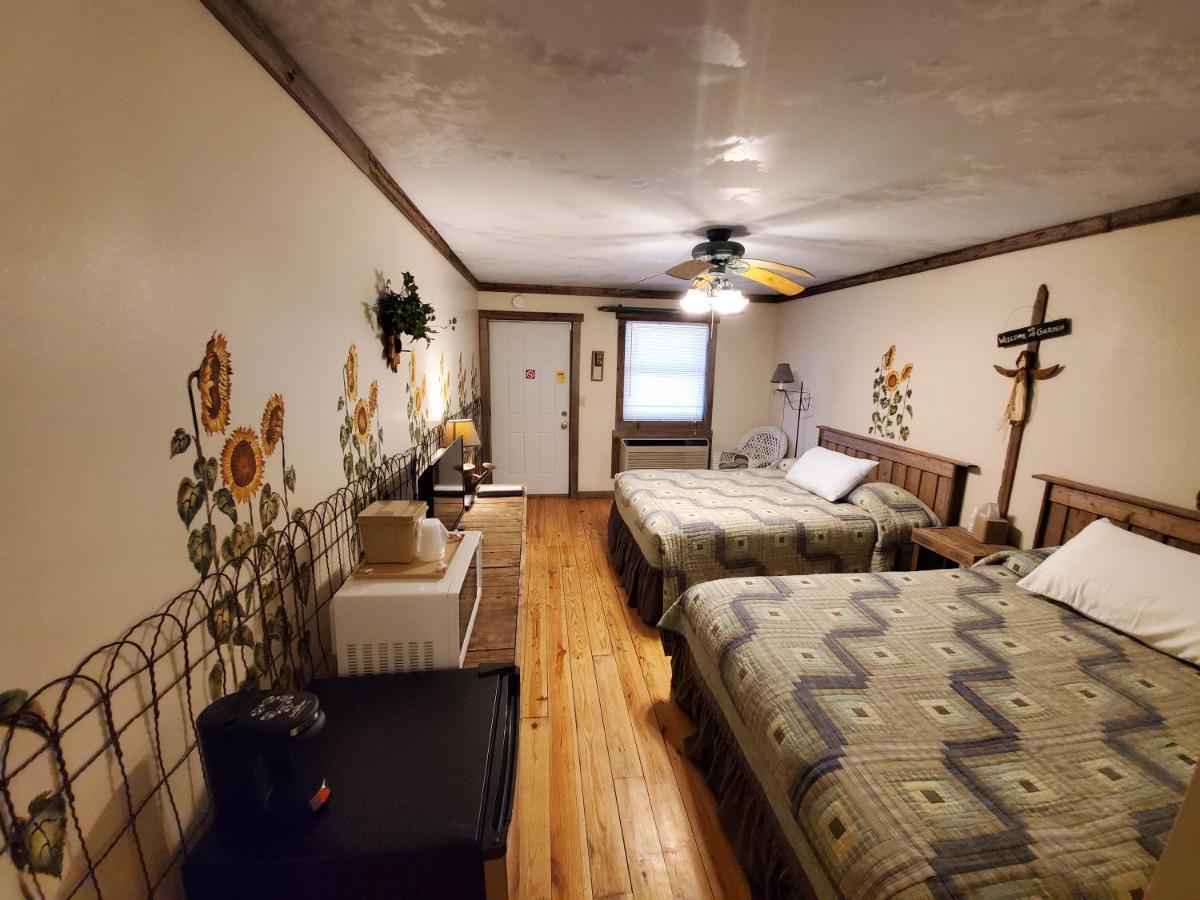 Jamesport Inn Екстериор снимка