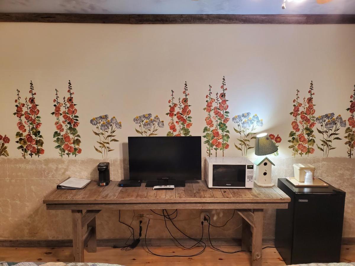 Jamesport Inn Екстериор снимка
